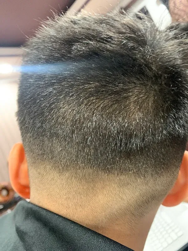 SUPERCUTS — Hair salon in Elmwood Park